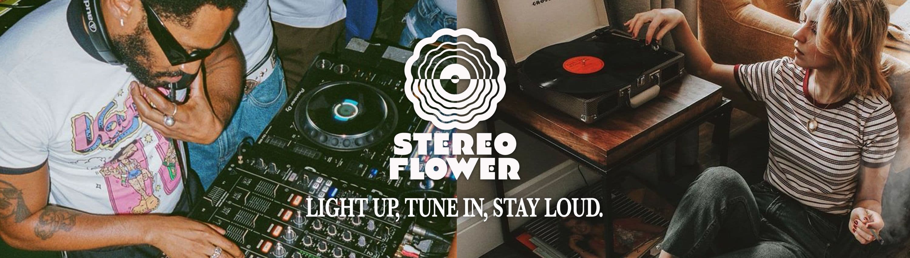 Stereo banner